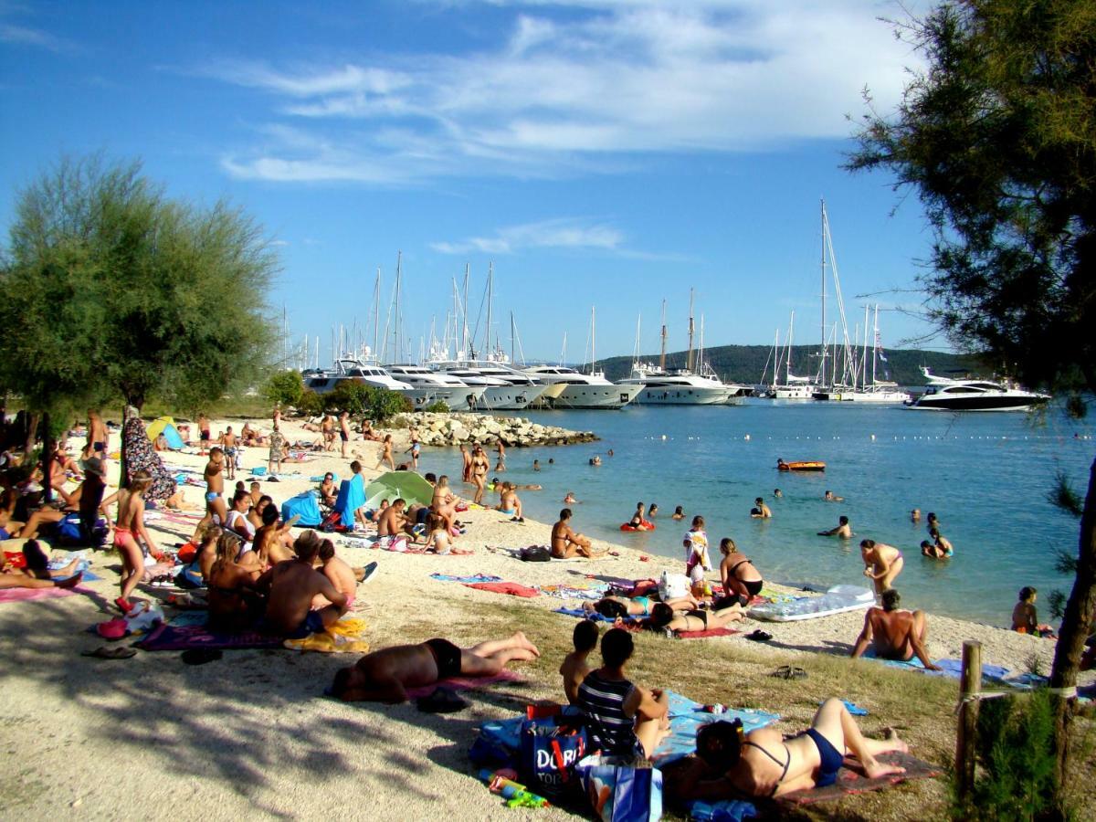 KaštelaKike Red公寓 外观 照片