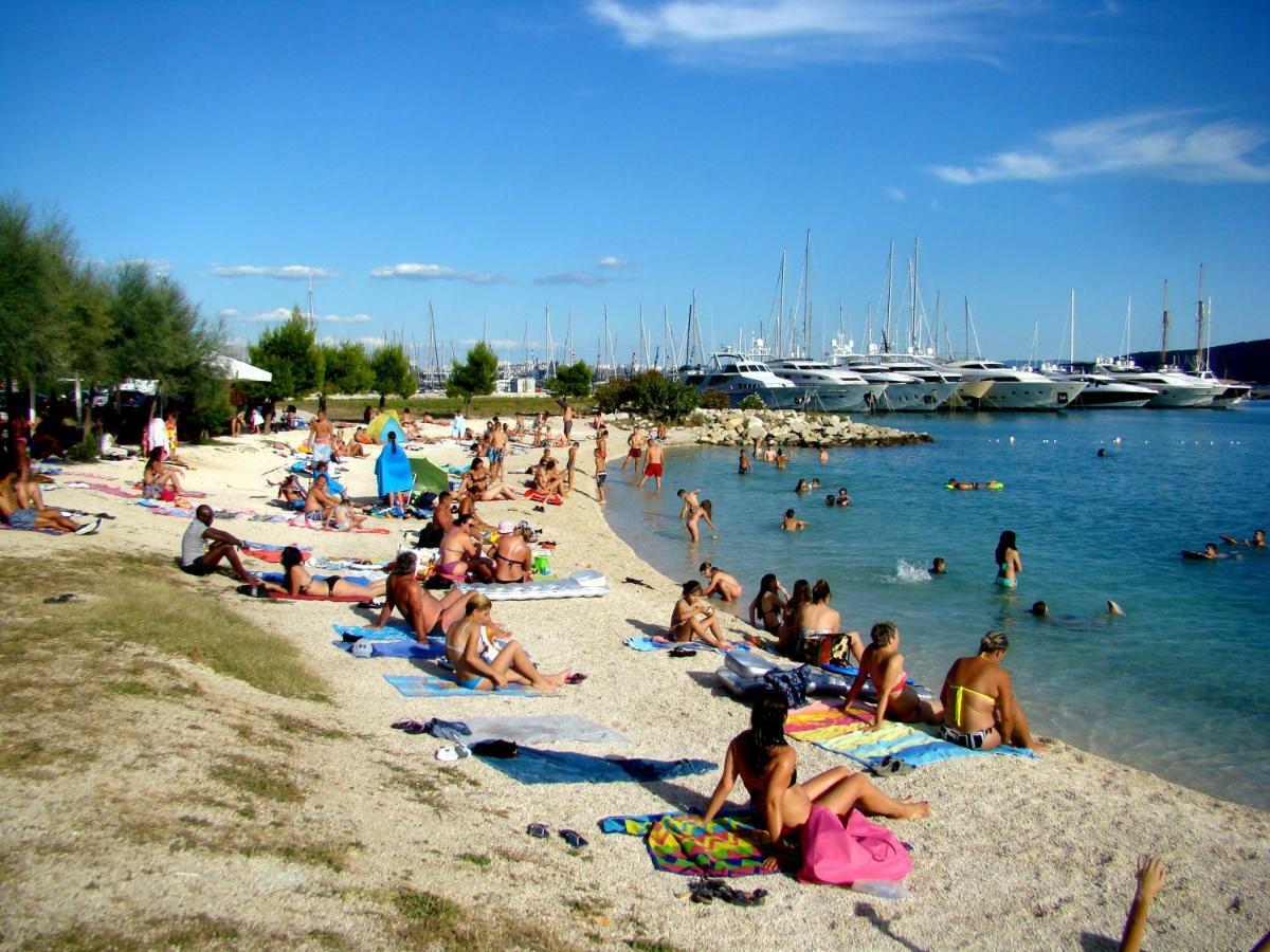 KaštelaKike Red公寓 外观 照片